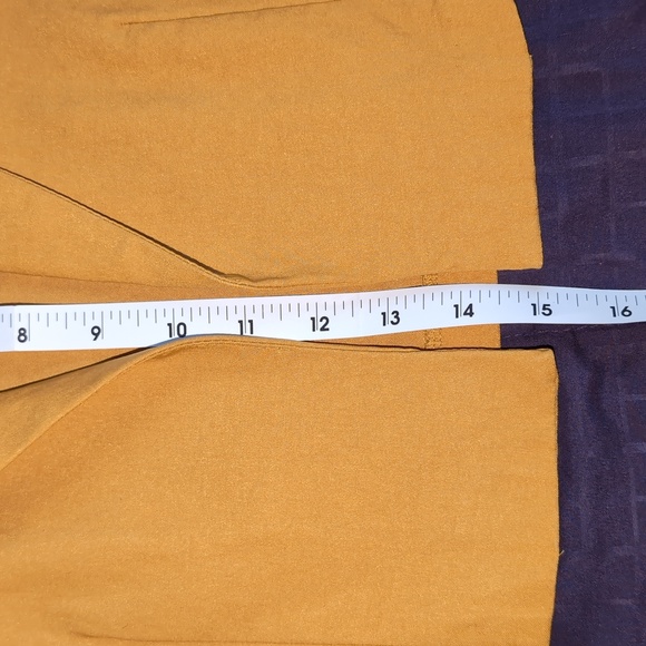 Cropped Blazer - Picture 3 of 4